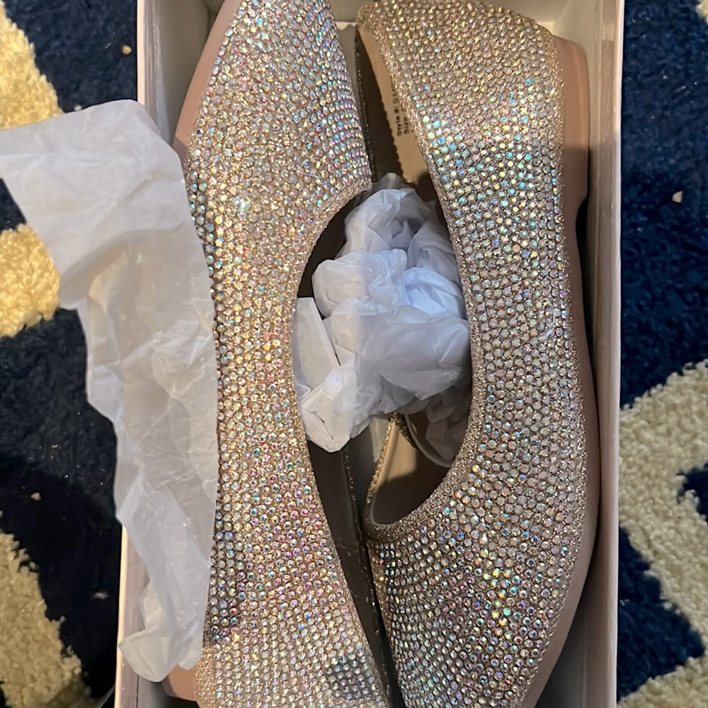 NIB Sparkly girls dress shoes